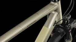 CUBE KATHMANDU Pro - Trekkingfiets - 2023 - Flashstone / Black 13 CUBE KATHMANDU Pro - Trekkingfiets - 2023 - Flashstone / Black -Fiets Series Winkel 648310 d 0025311 1400081