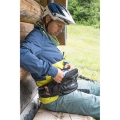 Amplifi Hipster4 4 Waist Pack - Heather Blues 11 Amplifi Hipster4 4 Waist Pack - Heather Blues -Fiets Series Winkel amplifi hipster lifestyle 1 1134152