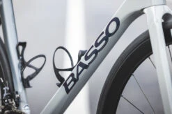 Basso ASTRA - 105 Di2 - Carbon Racefiets - 2023 - Gray Asphalt -Fiets Series Winkel astra grey asphalt 5 1427667