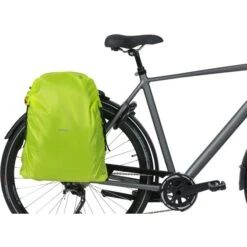 Basil Keep Dry And Clean Regenhoes - Verticaal - Neon Yellow -Fiets Series Winkel basil keep dry and clean raincover vertikal neon yellow 1379532