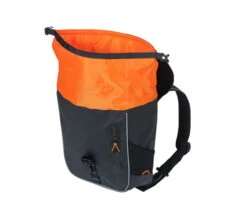 Basil Miles Tarpaulin Fietsrugzak - Zwart/oranje -Fiets Series Winkel basil miles tarpaulin bicycle daypack 17 liter black g 884111