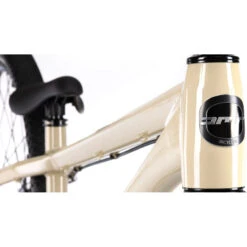 DMR Rhythm Team 26" Dirt Jump Bike 2022 - Sand -Fiets Series Winkel dmr rhythm team jump dirtbike sand front 1152762