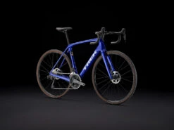 Trek DOMANE SL 6 Gen 4 105 Di2 Carbon Road Bike - 2023 - Hex Blue 15 Trek DOMANE SL 6 Gen 4 105 Di2 Carbon Road Bike - 2023 - Hex Blue -Fiets Series Winkel domanesl6 portrait 1332751