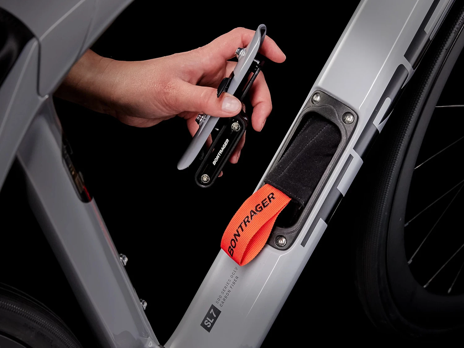 Trek Domane SL 7 Ultegra Di2 Carbon Road Bike - 2024 - Gravel Grey 11 Trek Domane SL 7 Ultegra Di2 Carbon Road Bike - 2024 - Gravel Grey - Afbeelding 9