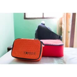 Exped Padded Zip Pouch - S - Black 12 Exped Padded Zip Pouch - S - Black -Fiets Series Winkel exped in action 177 1210598 1