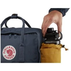 FJÄLLRÄVEN Fjällräven Kånken Fleszak - Navy -Fiets Series Winkel fjaellraeven kanken bottle pocket navy 6 935077 1548249 1