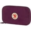 FJÄLLRÄVEN Fjällräven Kanken Travel Portemonnee - Royal Purple 1 FJÄLLRÄVEN Fjällräven Kanken Travel Portemonnee - Royal Purple -Fiets Series Winkel fjaellraeven kanken travel wallet royal purple 1 1337429