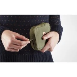 FJÄLLRÄVEN Fjällräven Kanken Travel Portemonnee - Royal Purple -Fiets Series Winkel fjaellraeven kanken travel wallet royal purple 8 1337422