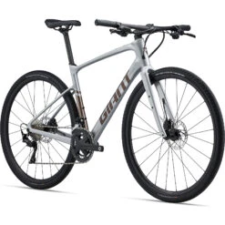 Giant FASTROAD AR ADVANCED 1 - Carbon Fitnessfiets - 2023 - Zilver -Fiets Series Winkel my23fastroadaradvanced1colora silver front 1515113
