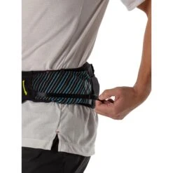Nathan Sports Pinnacle Series Waistpack - Black / Blue Me Away -Fiets Series Winkel nathan sports pinnacle series waistpack black blue me away 5 1174086