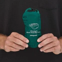 Patagonia Ultralight Black Hole Mini Riemtas 1L - Patchwork: Obsidian Plum -Fiets Series Winkel patagonia ultralight black hole mini 1l hip pack patchwork obsidian plum 6 1549561